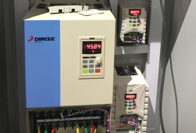 變頻器過流-故障原因-解決方法-深圳德瑞斯